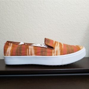 Teysha adventure striped adventure tangerine tan  sneakers 38/7.5 nwob
